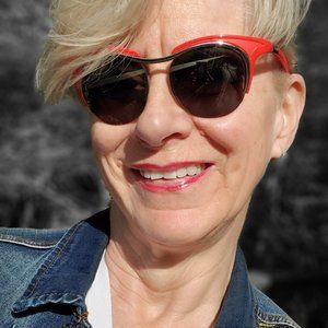 PRADA sunglasses with case